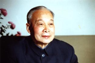 Gặp phải phán phạt bất công! Năm 1998, Vương Kiện Lâm tuyên bố rút khỏi làng bóng đá Trung Quốc.